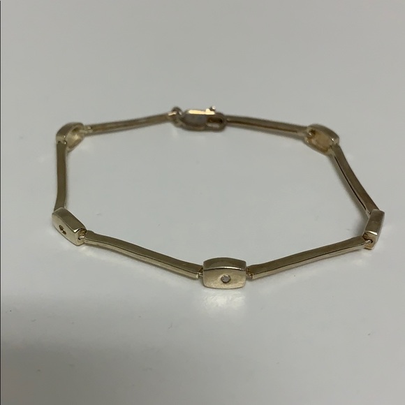 Jewelry - Sterling Silver Diamond Oval Station Bracelet